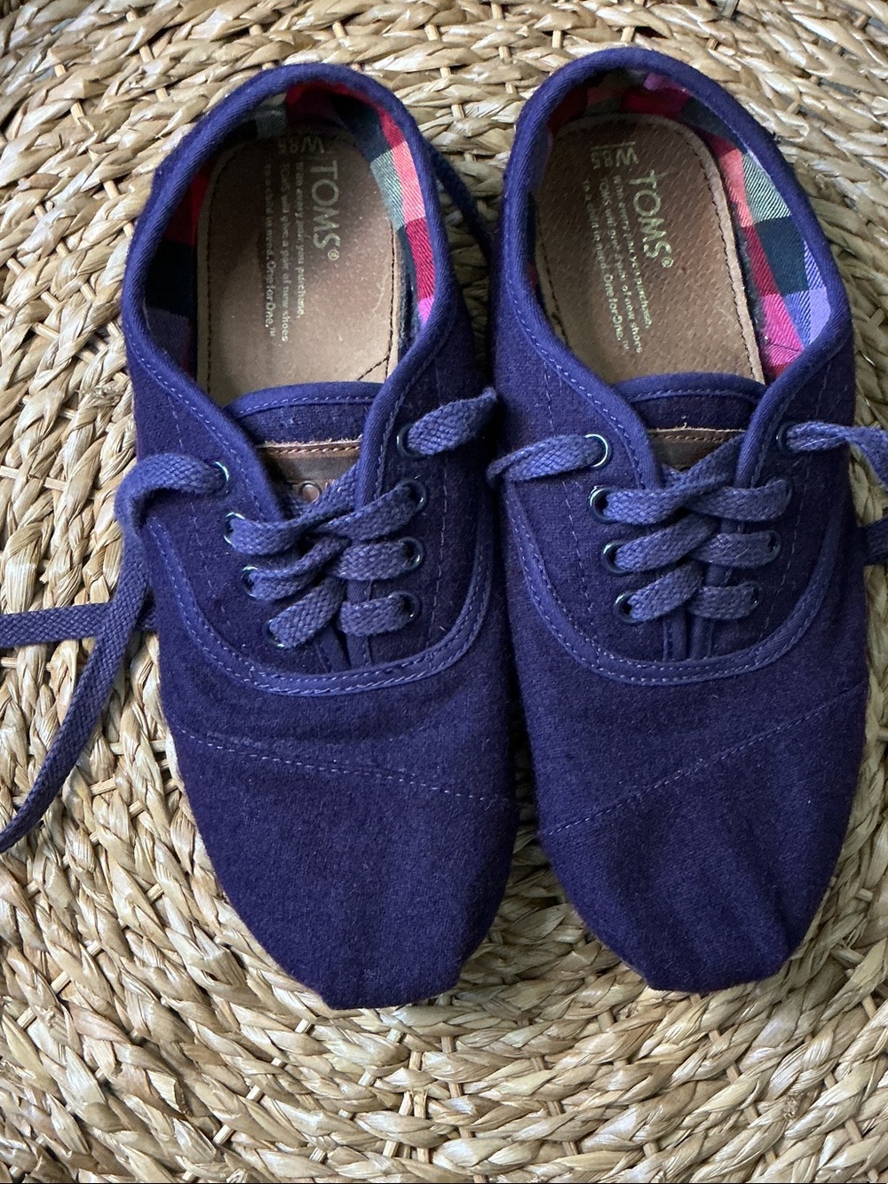 TOMS women’s purple Canvas Lace-Up Shoes